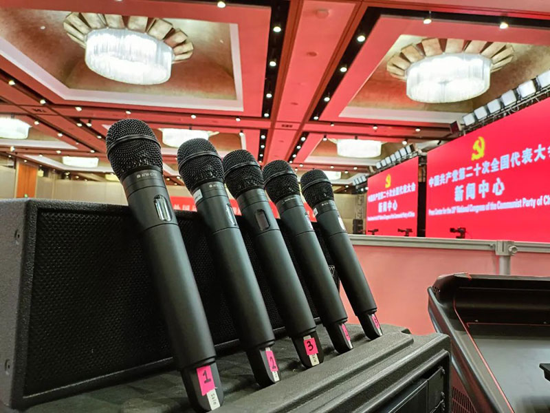 鐵三角ATW-T5202/C710無線手持話筒照片